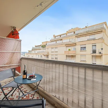 Apartment Le Mistral Nice