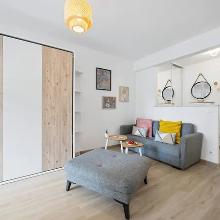 Le Mistral Apartment *